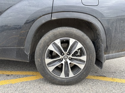 used 2023 Toyota Highlander car, priced at $44,995