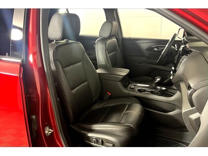 used 2023 Chevrolet Traverse car, priced at $43,998