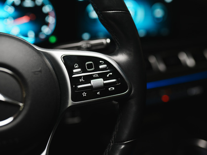 used 2021 Mercedes-Benz GLE car, priced at $53,900