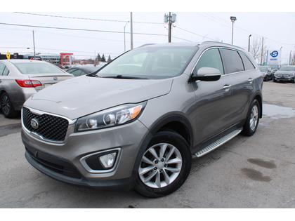 Gray 2017 Kia Sorento LX FWD SUV / Crossover Front-Wheel Drive Automatic