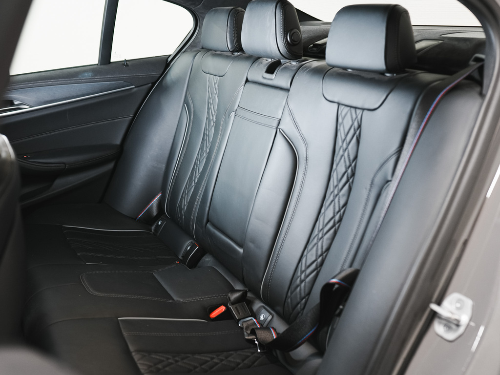 2022 BMW M550i xDrive, 多伦多, 全款车