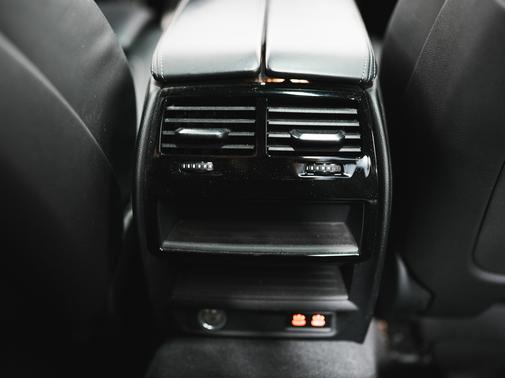 2022 BMW M550i xDrive, 多伦多, 全款车