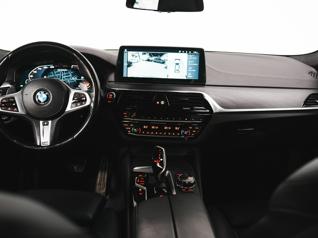 2022 BMW M550i xDrive, 多伦多, 全款车