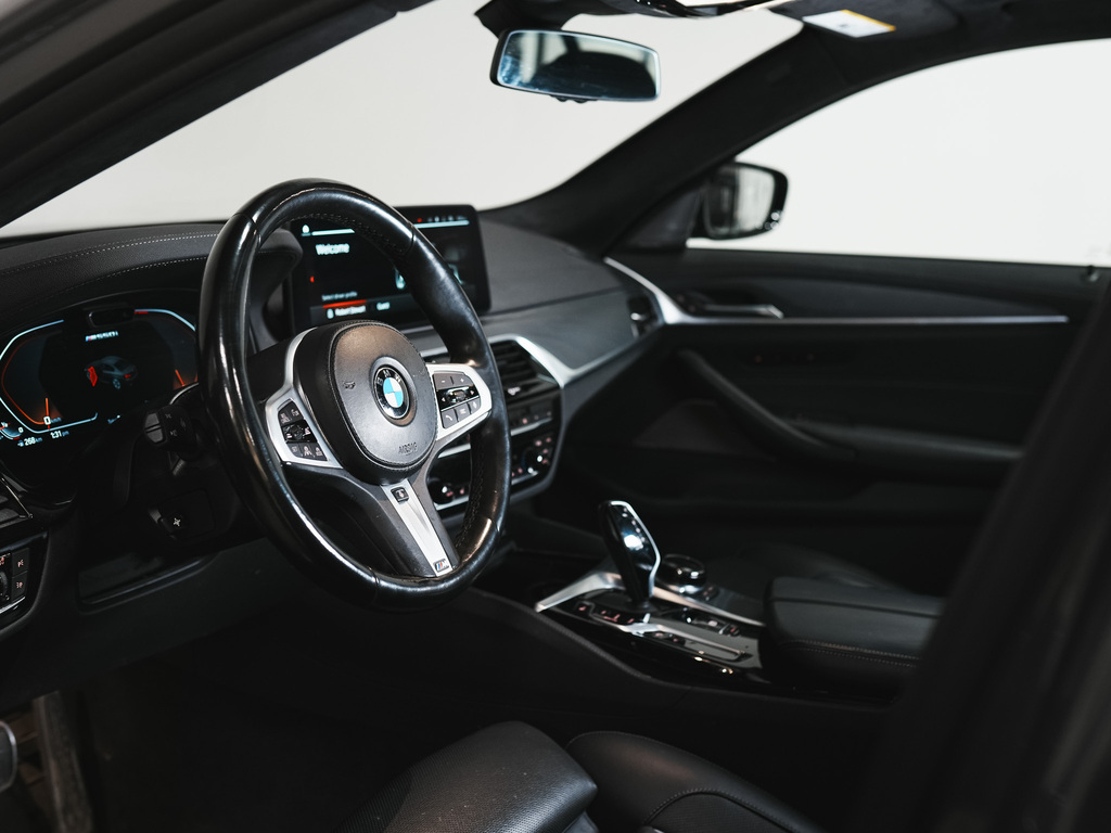 2022 BMW M550i xDrive, 多伦多, 全款车