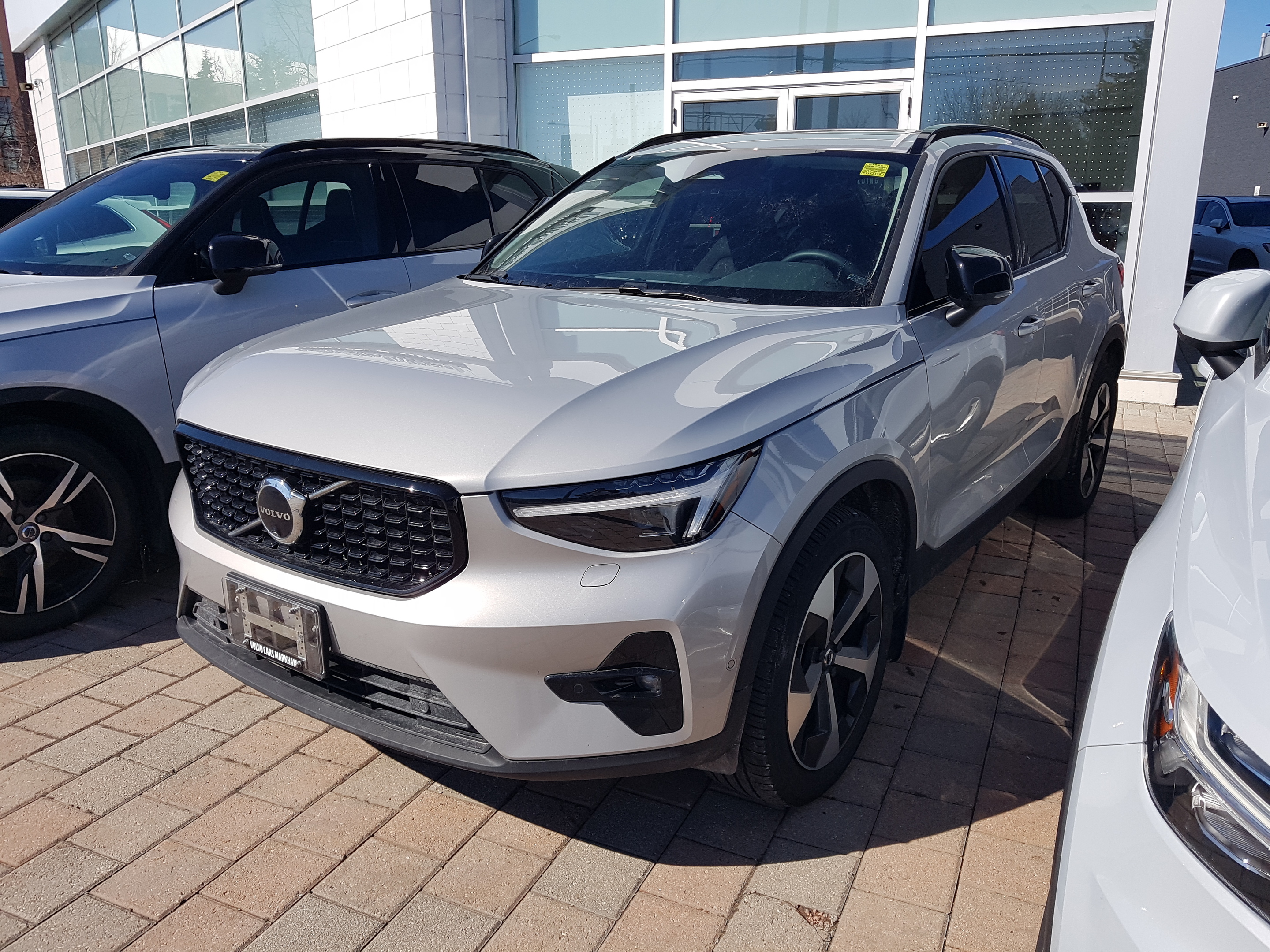 2024 Volvo XC40 B5 Plus Dark Theme AWD