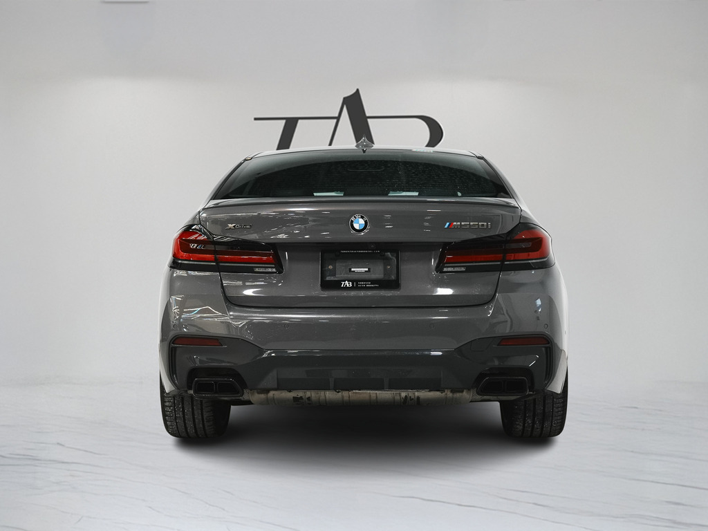 2022 BMW M550i xDrive, 多伦多, 全款车