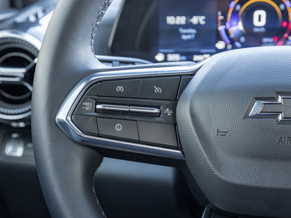 used 2026 Chevrolet Equinox car, priced at $39,995