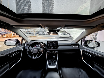 used 2022 Toyota RAV4 car, priced at $33,163