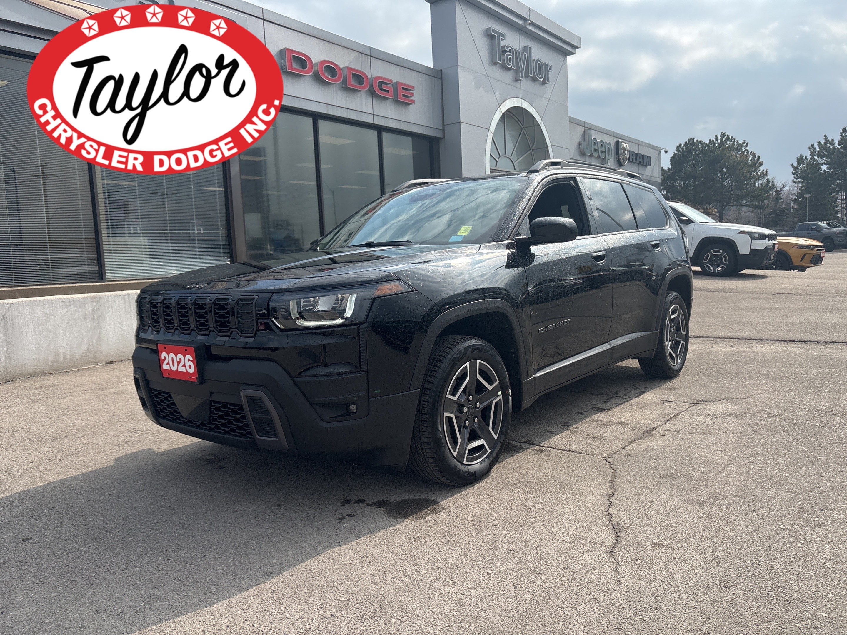 2026 Jeep Cherokee Laredo 4WD