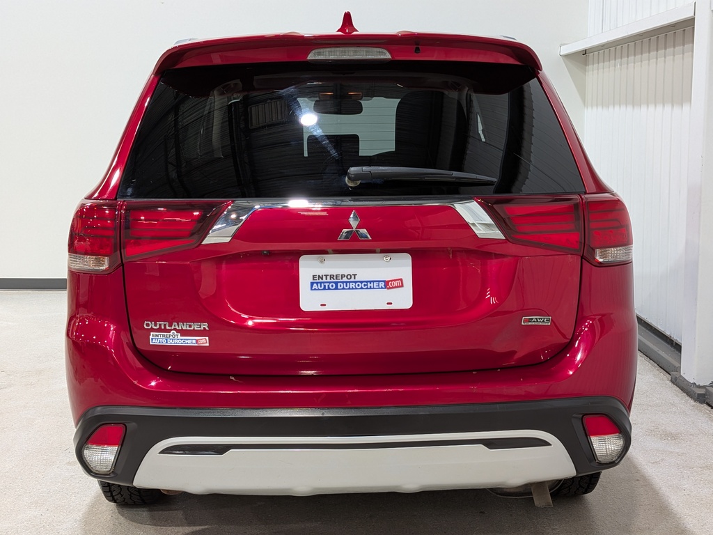 Mitsubishi Outlander 2020