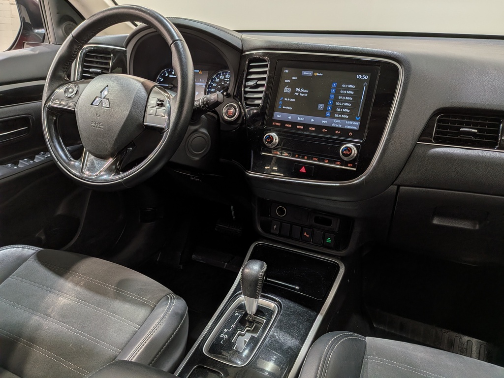 Mitsubishi Outlander 2020