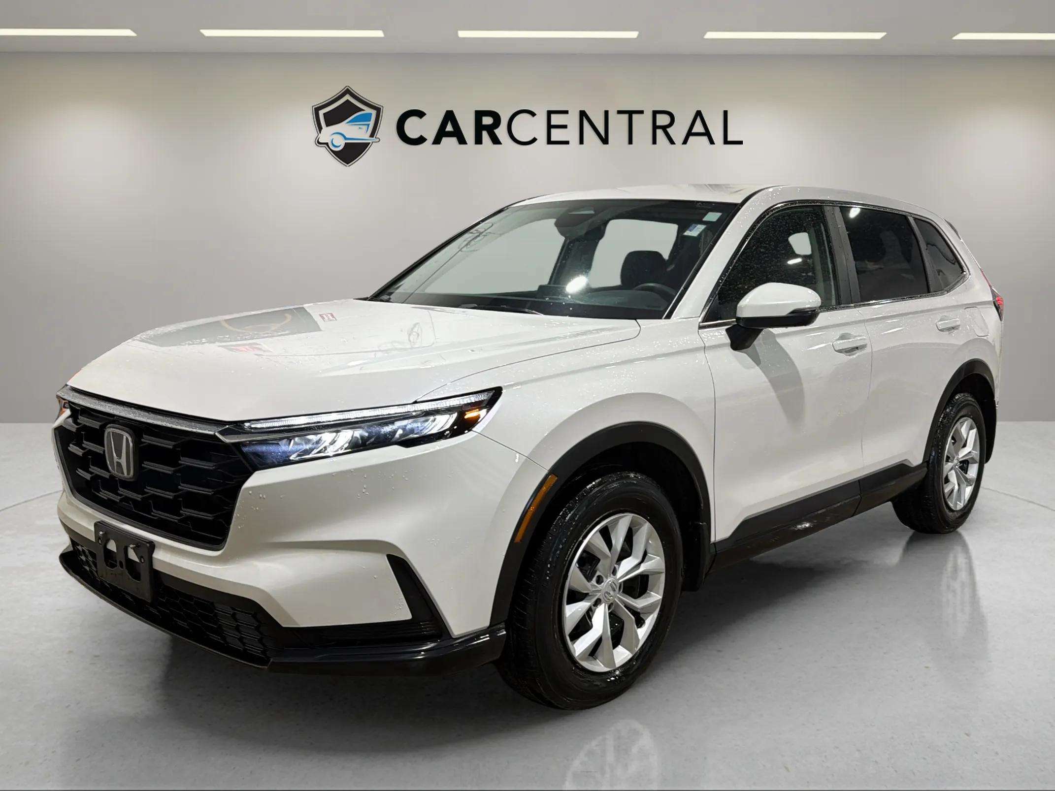 White 2025 Honda CR-V LX AWD SUV / Crossover All-Wheel Drive Continuously Variable Transmission