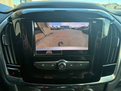 used 2021 Chevrolet Traverse car, priced at $29,528