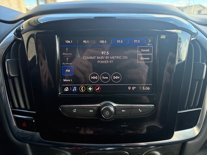 used 2021 Chevrolet Traverse car, priced at $29,528