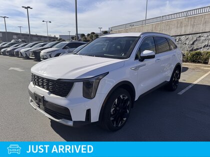 used 2025 Kia Sorento car, priced at $41,998