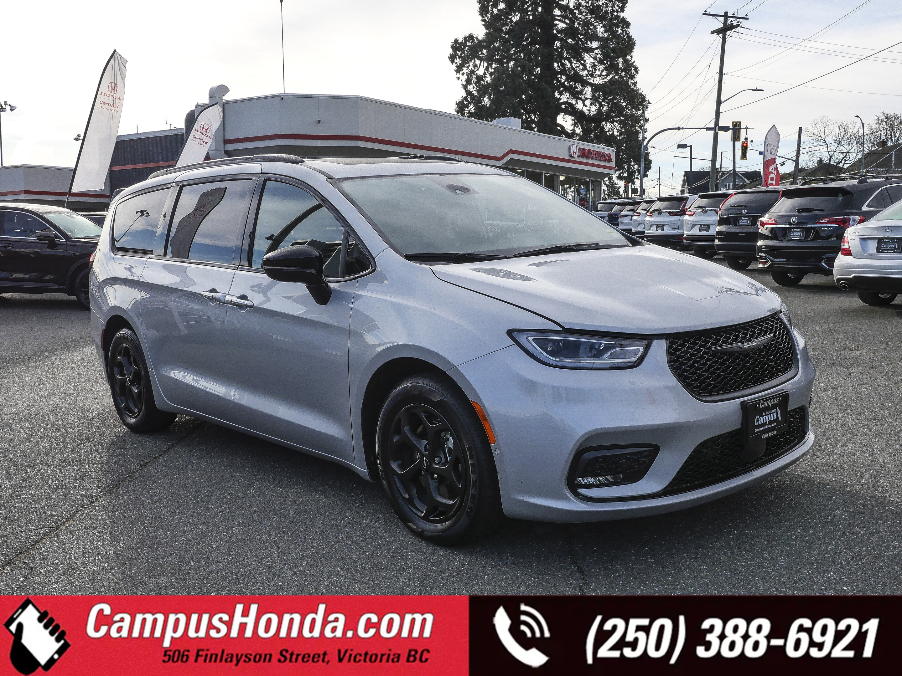 2024 Chrysler Pacifica Hybrid Premium S Appearance FWD