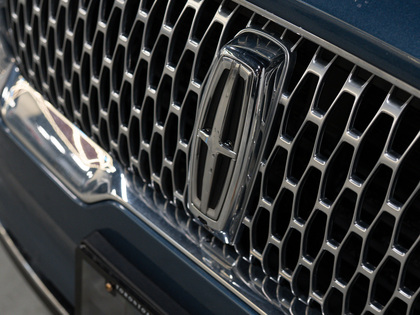 used 2020 Lincoln Aviator car, priced at $33,900