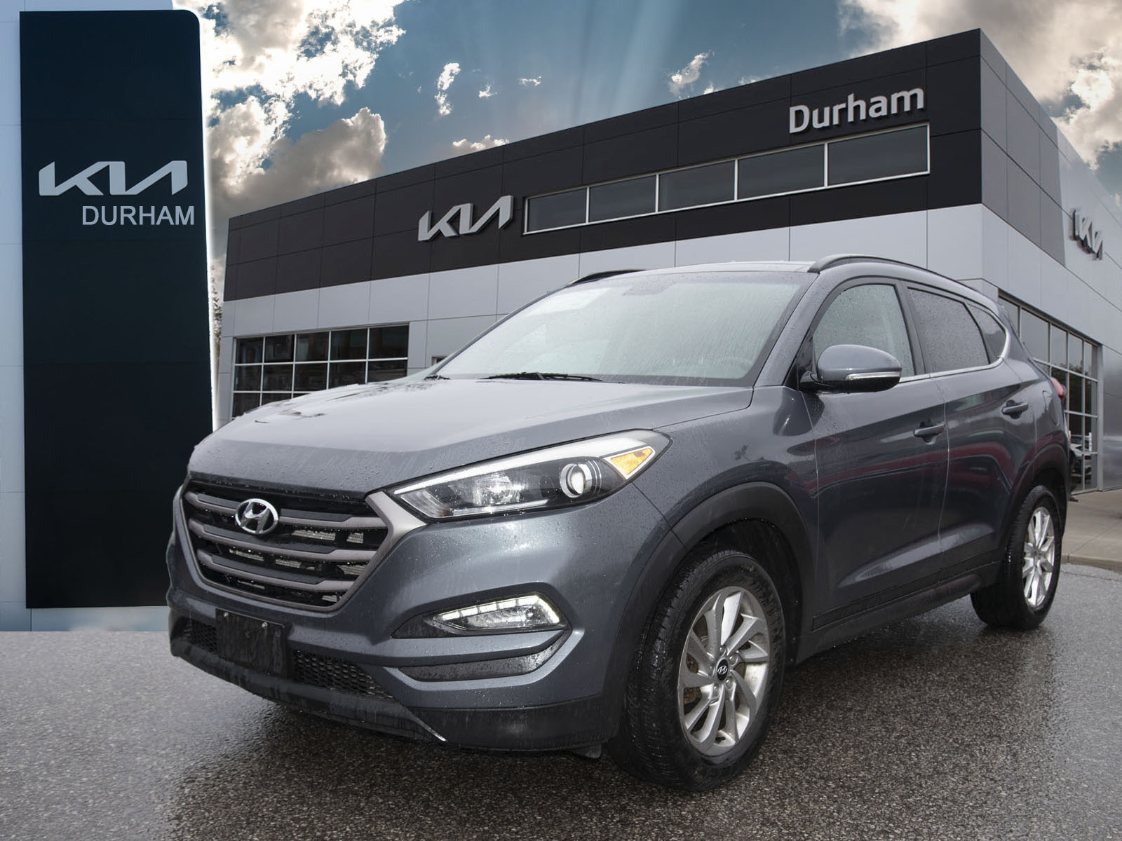 2016 Hyundai Tucson 2.0L SE AWD with Beige Seats