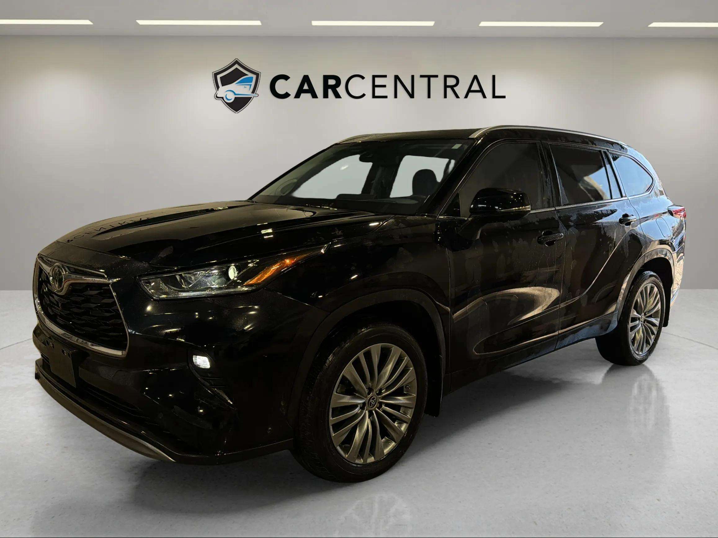 Black 2024 Toyota Highlander Platinum AWD SUV / Crossover All-Wheel Drive 8-Speed Automatic