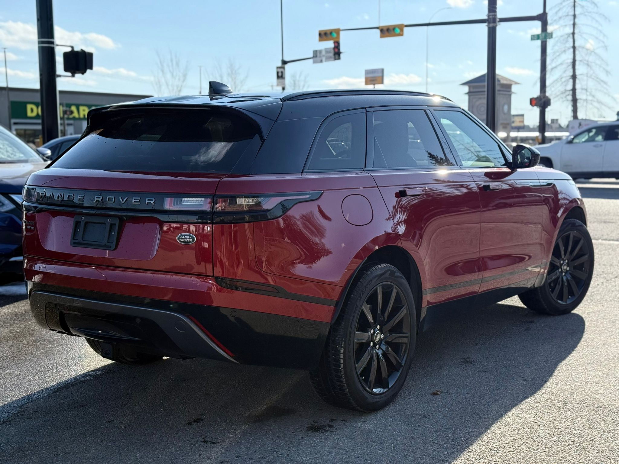 2018 Land Rover Range Rover Velar — view 4