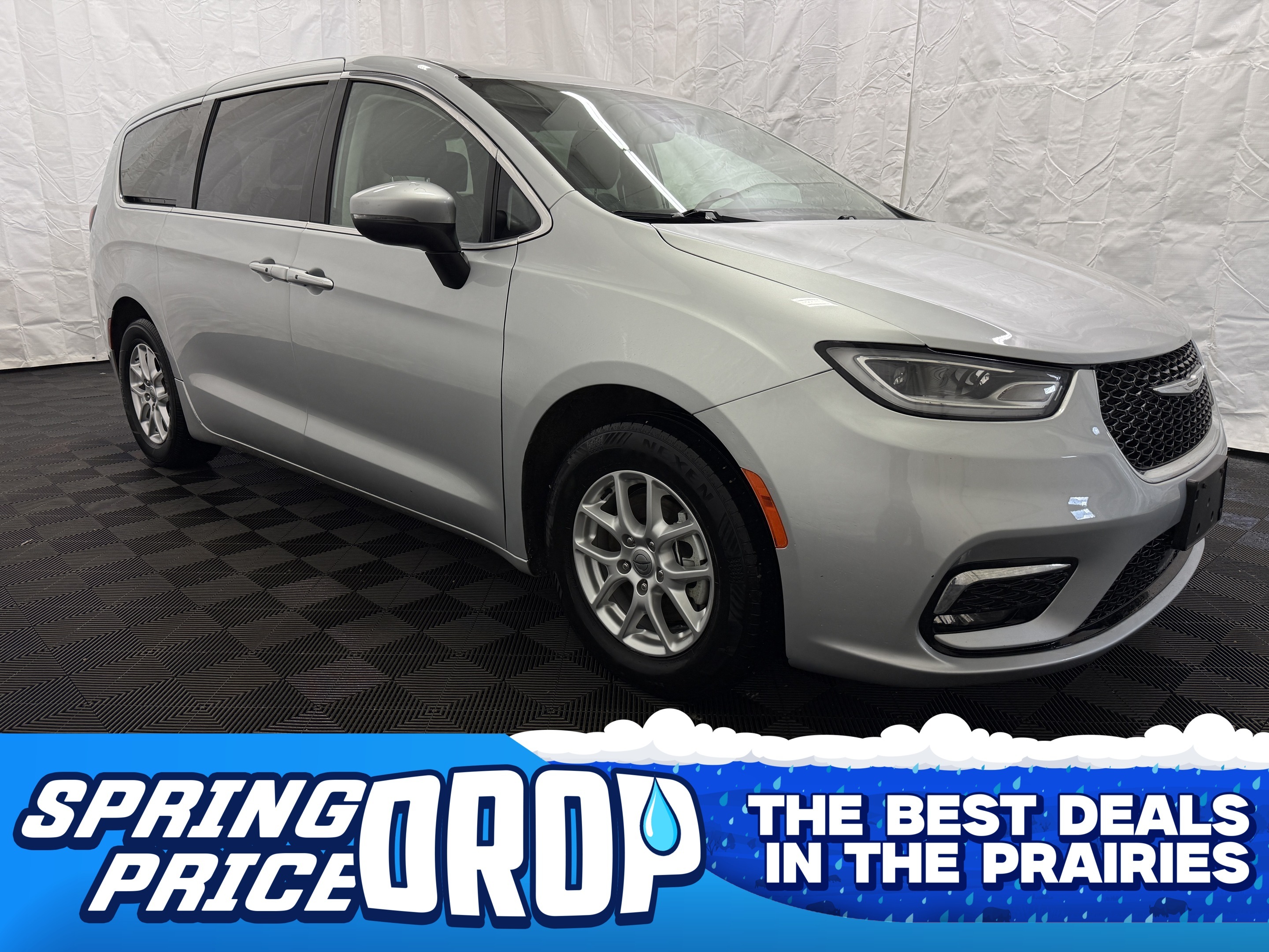 2023 Chrysler Pacifica Touring L FWD