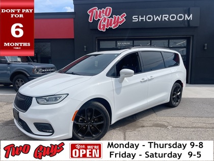 2022 Chrysler Pacifica Limited FWD