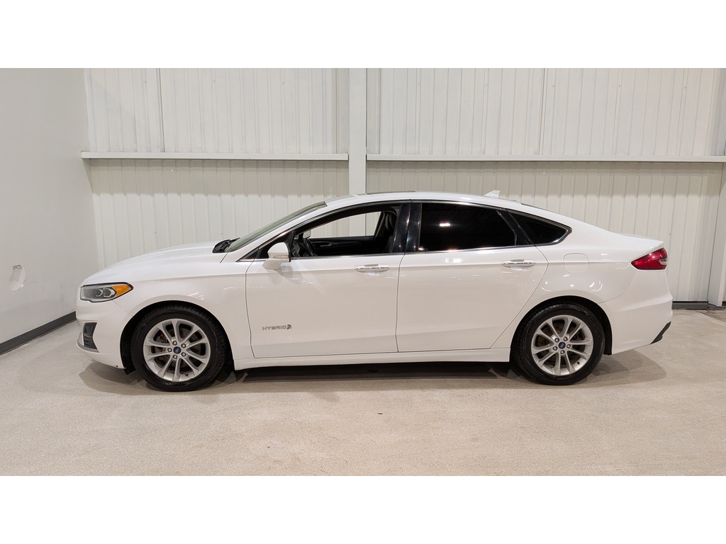 Ford Fusion Hybrid 2019