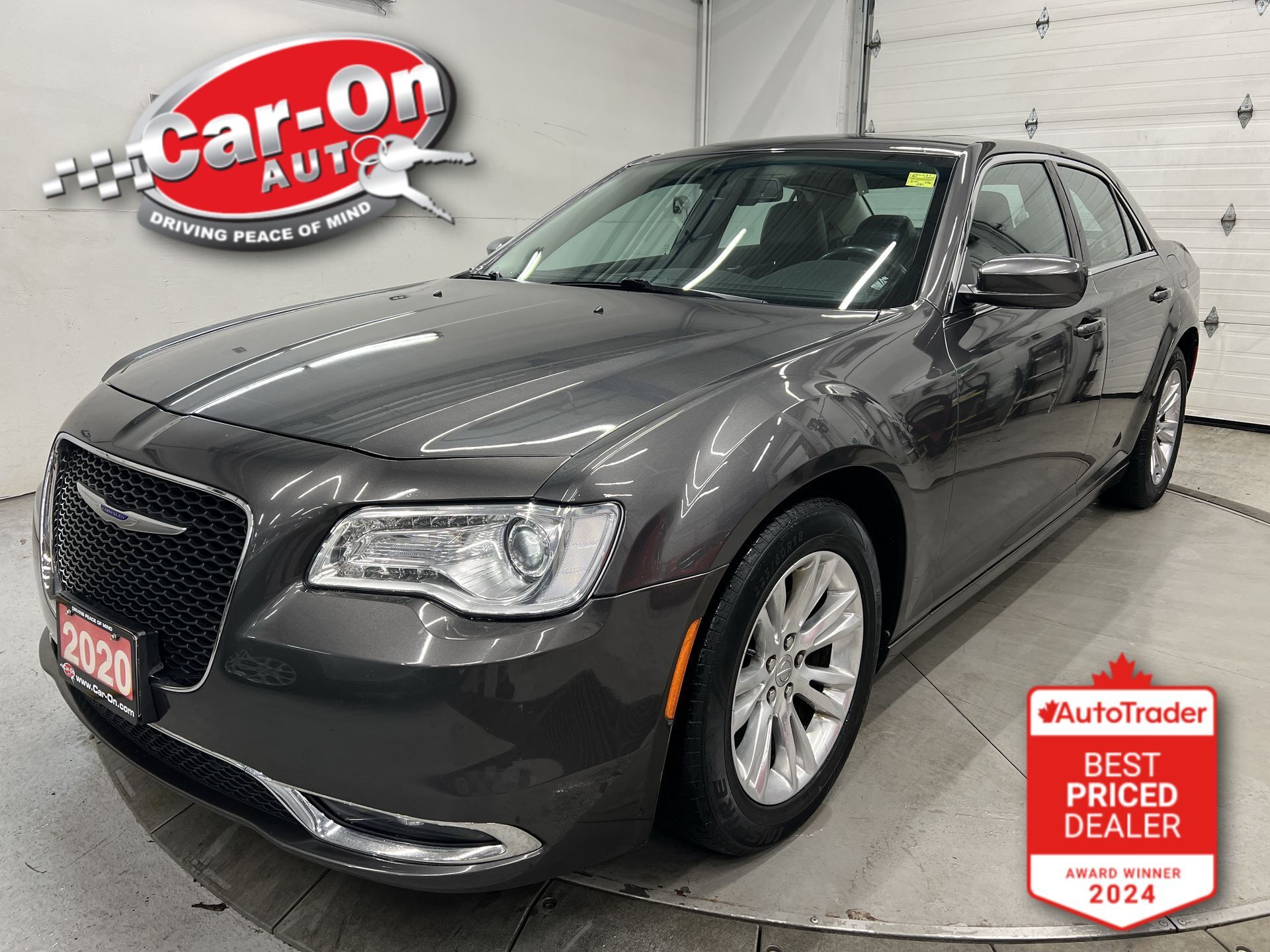 Chrysler 300 Touring L RWD 2020
