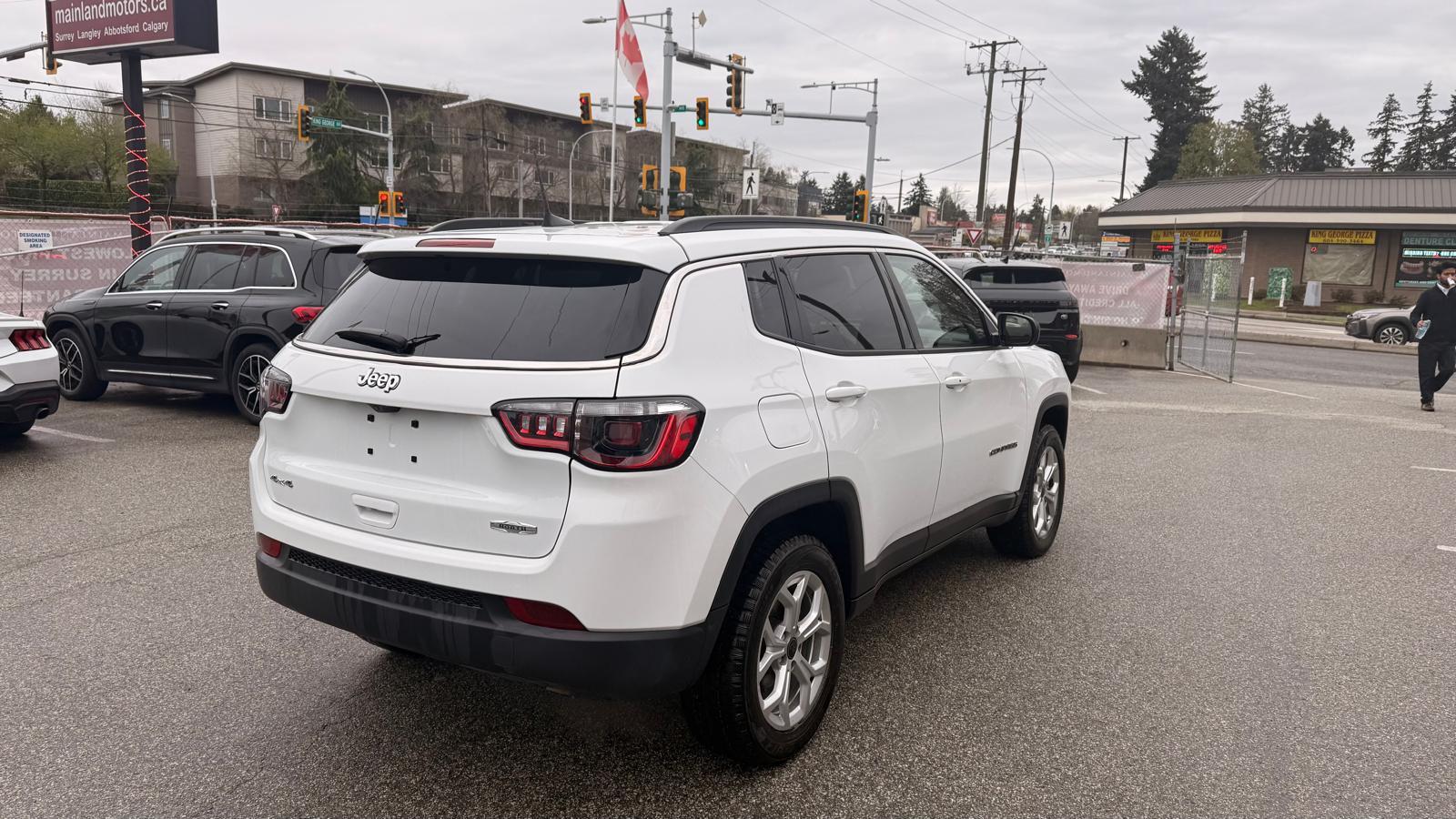 2025 Jeep Compass — view 5