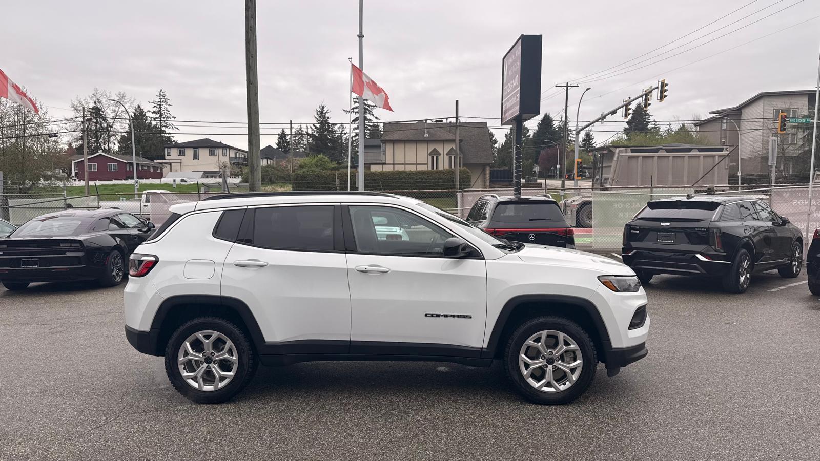 2025 Jeep Compass — view 4