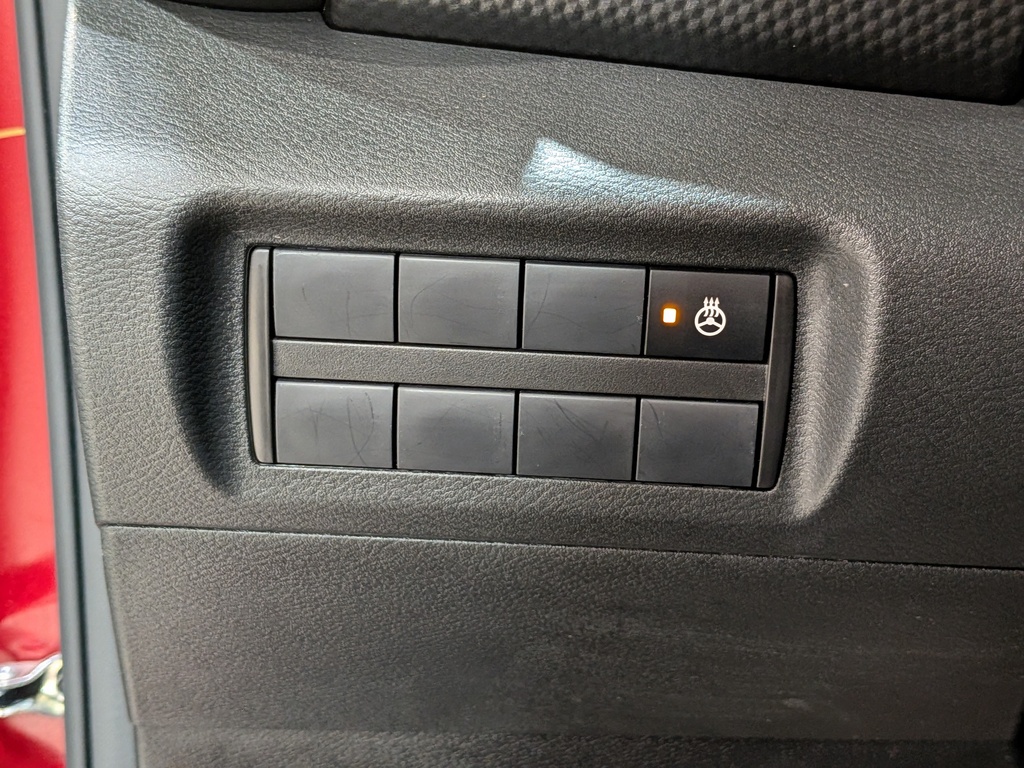 Nissan Kicks Play 2025