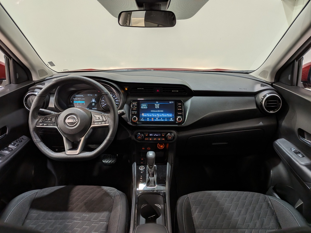 Nissan Kicks Play 2025