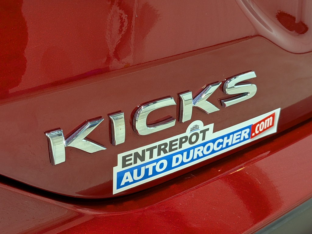 Nissan Kicks Play 2025