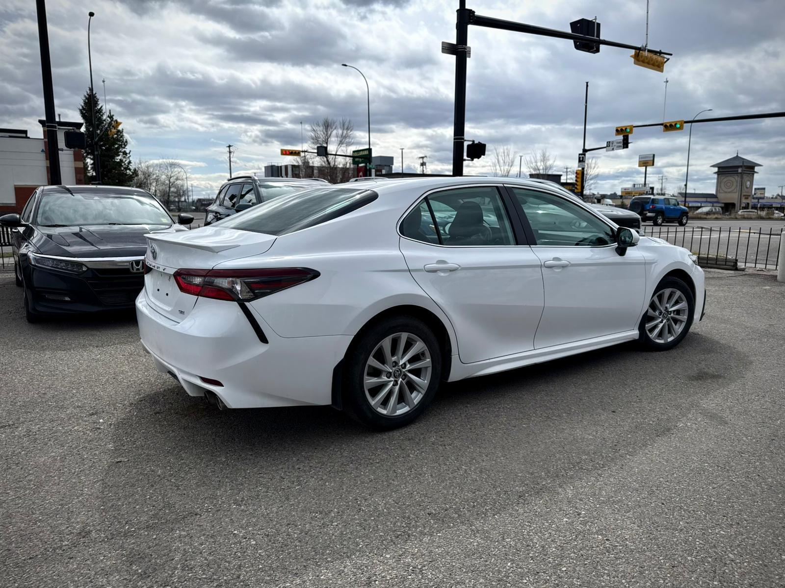 2024 Toyota Camry — view 4