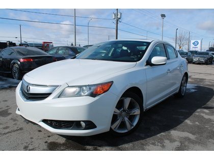 White 2015 Acura ILX FWD with Dynamic Package Sedan Manual