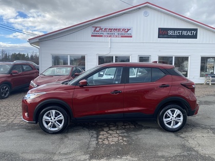 2025 Nissan Kicks Play S FWD