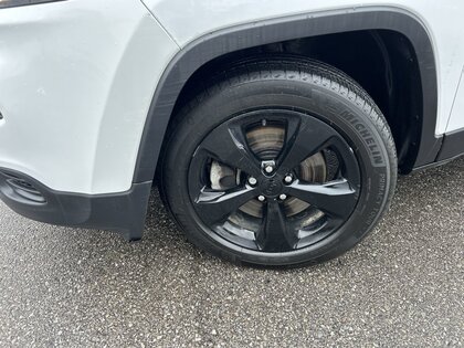 used 2018 Jeep Cherokee car, priced at $17,499