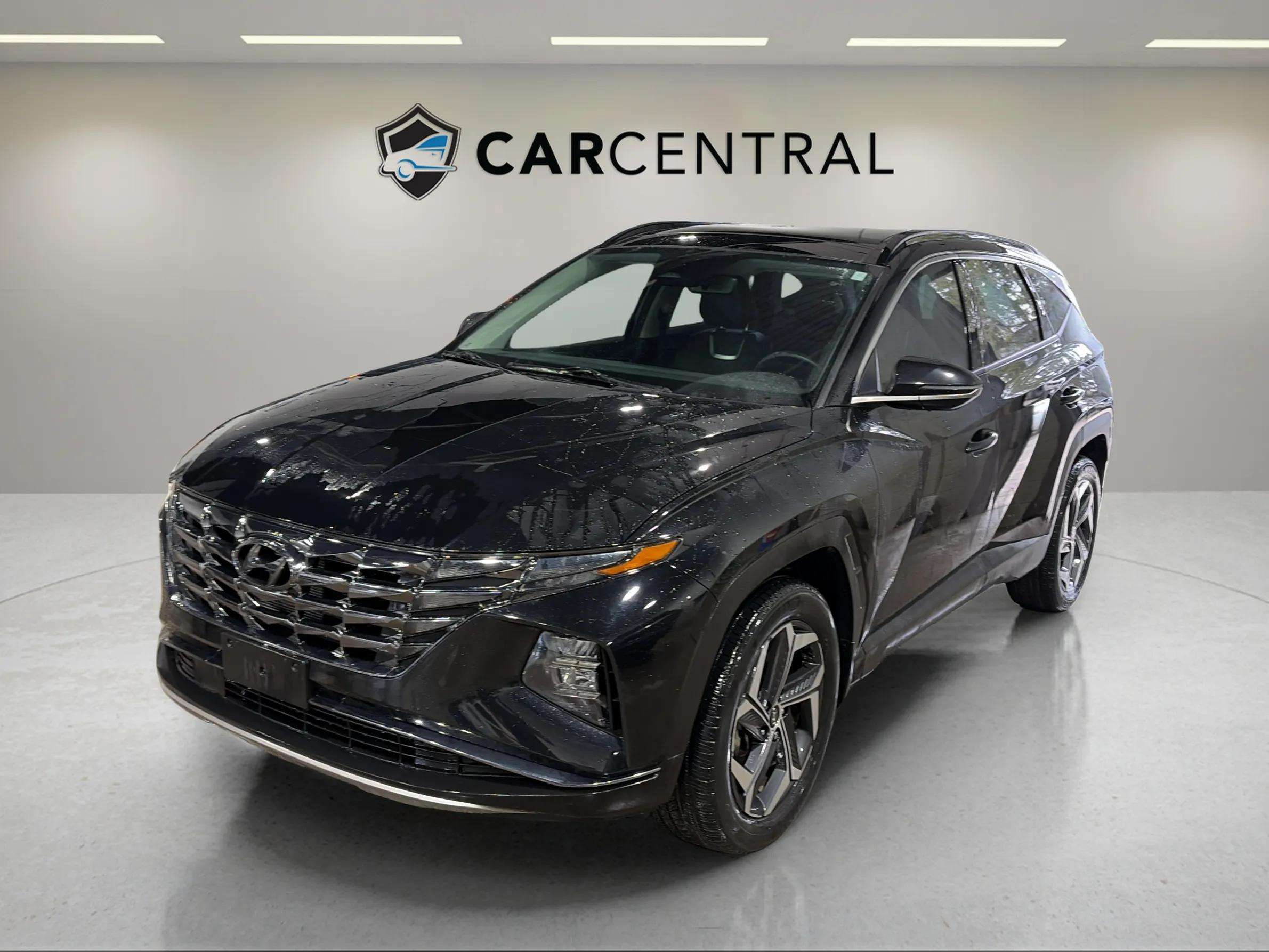 Black 2023 Hyundai Tucson Hybrid Luxury AWD SUV / Crossover 6-Speed Automatic