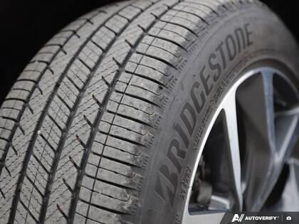 used 2024 Acura MDX car, priced at $47,984