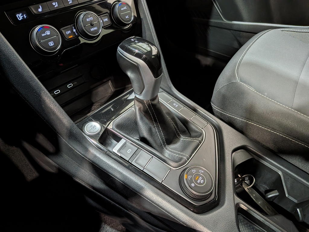 Volkswagen Taos 2024