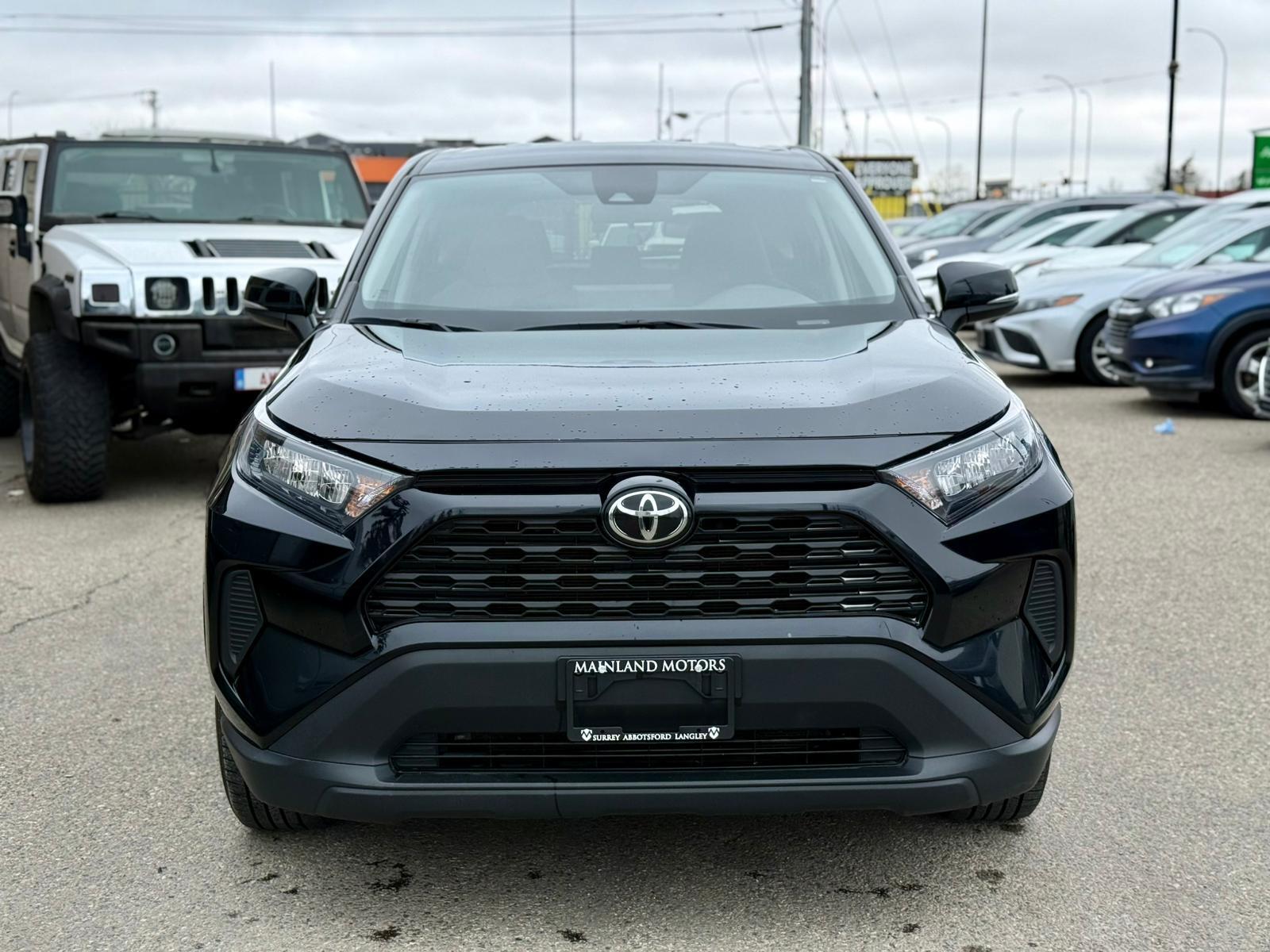 2022 Toyota RAV4 — view 2