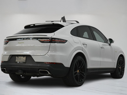 used 2022 Porsche Cayenne car, priced at $64,900