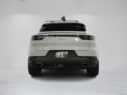 used 2022 Porsche Cayenne car, priced at $64,900