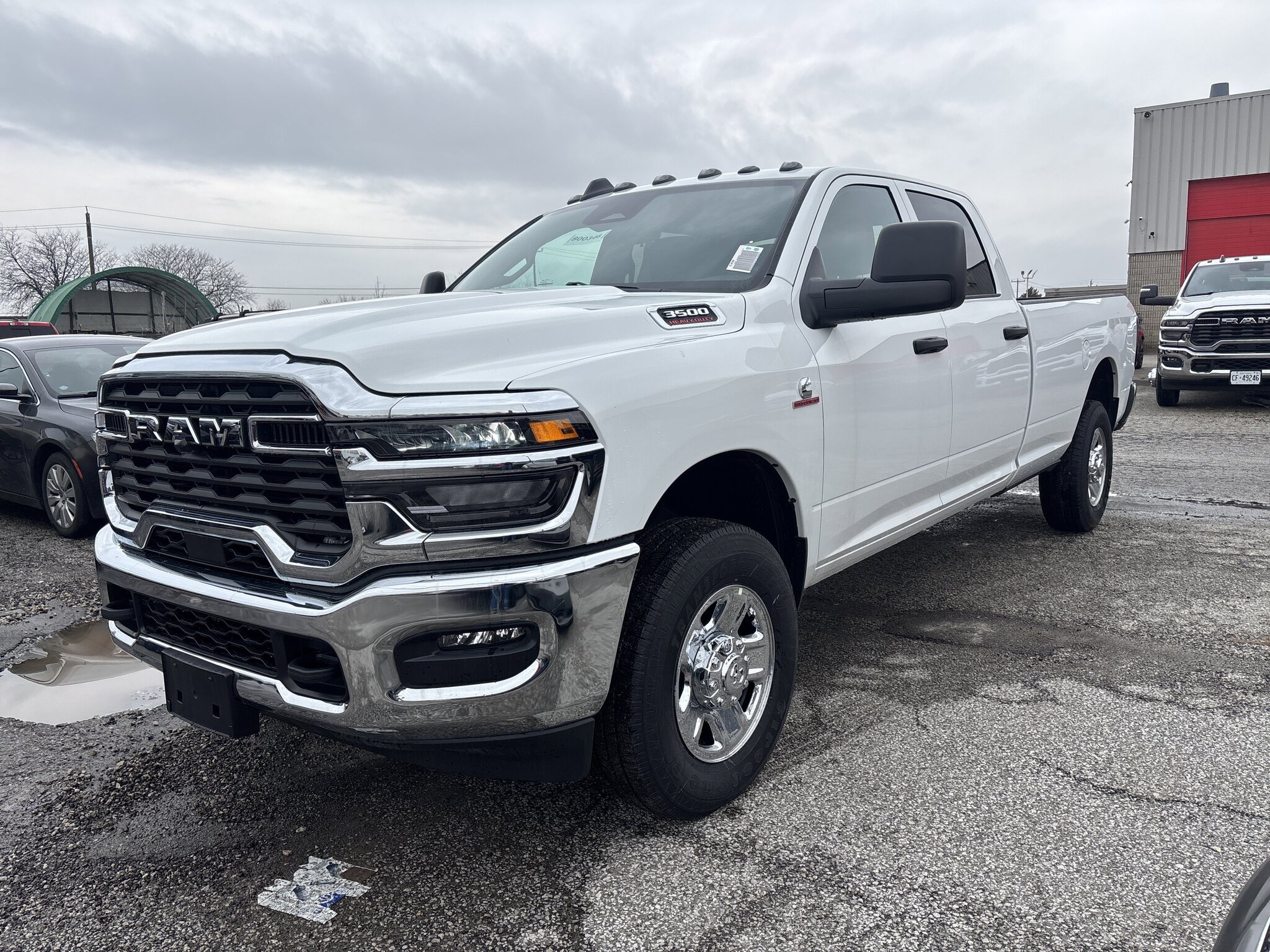 2026 RAM 3500 Tradesman 4x4 Crew Cab 8' Box Truck