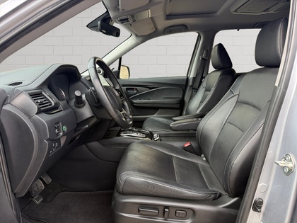 used 2020 Honda Pilot car, priced at $38,845