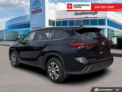 used 2023 Toyota Highlander car, priced at $44,495