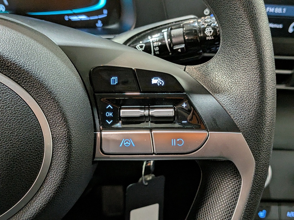 Hyundai Elantra 2025