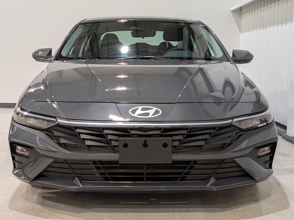 Hyundai Elantra 2025
