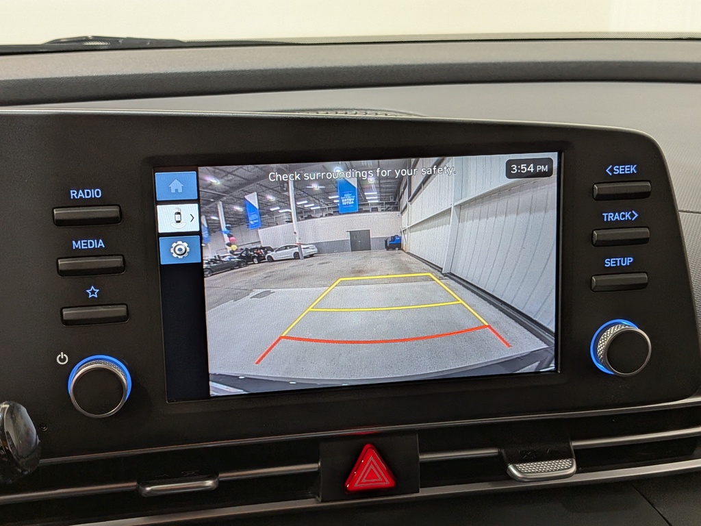 Hyundai Elantra 2025