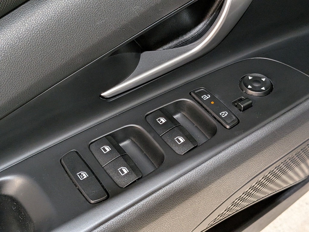 Hyundai Elantra 2025